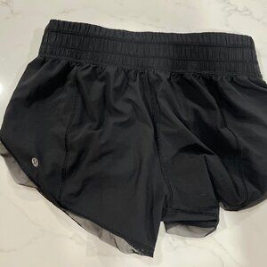 Lululemon short shorts